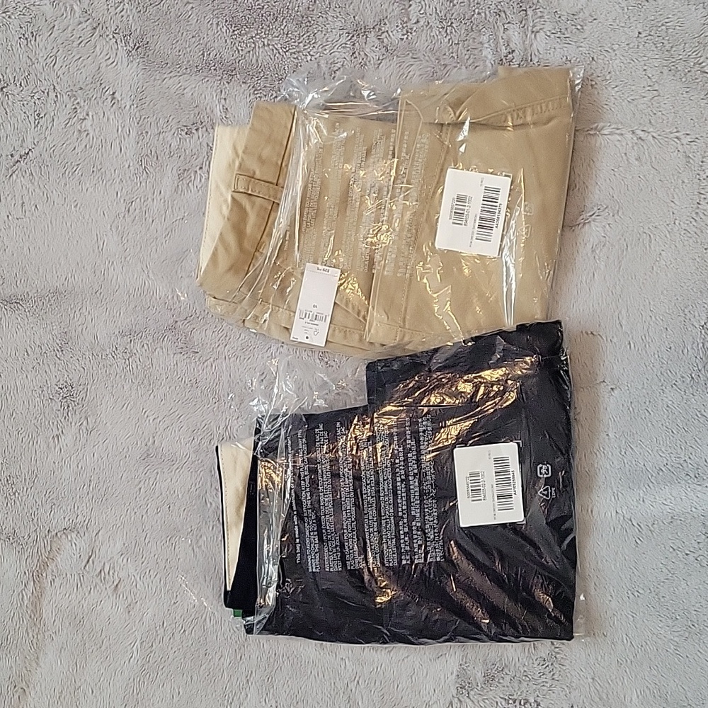 3 pairs GAP Kids boys shorts khaki, camo & navy blue size 10